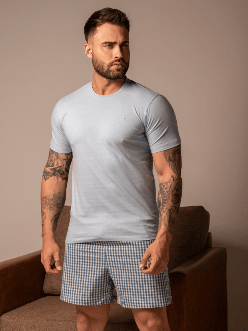 CONJUNTO CAMISETA BÁSICA AZUL BEBÊ + BOXER XADREZ