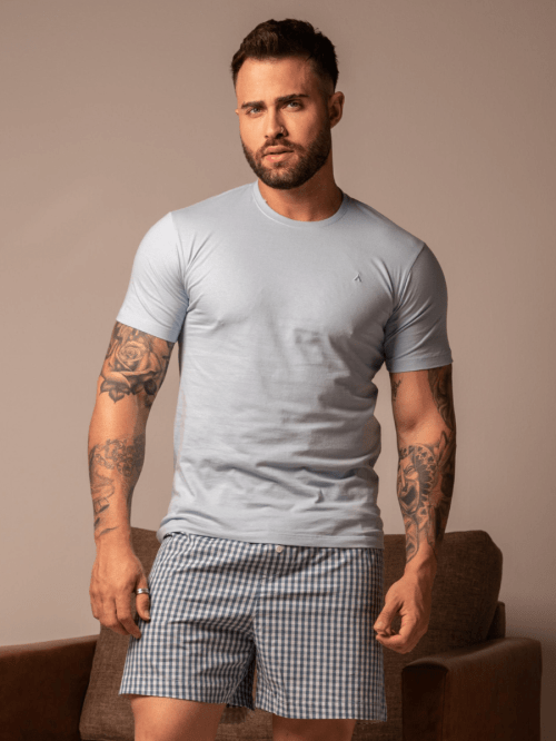 CONJUNTO CAMISETA BÁSICA AZUL BEBÊ + BOXER XADREZ